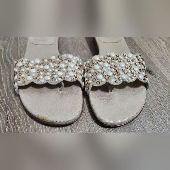 Stuart Weitzman Beige Textured Suede Studded Thong Slides  7.5 - Picture 4 of 8